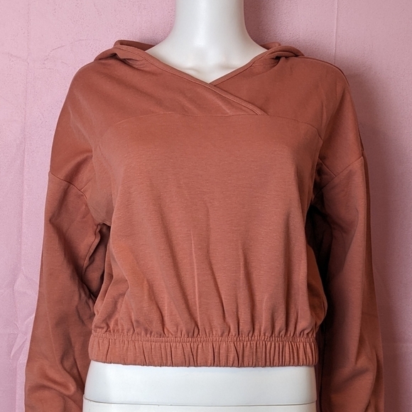 Pieces Desert Rose Pink V Neck Elastic Hem Cropped Pullover Sweatshirt size XS - Picture 1 of 7